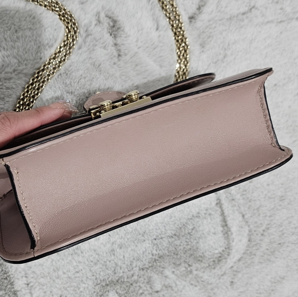 *SOLD* Valentino Garavani Glam Lock Rockstud Bag - Picture 8 of 12